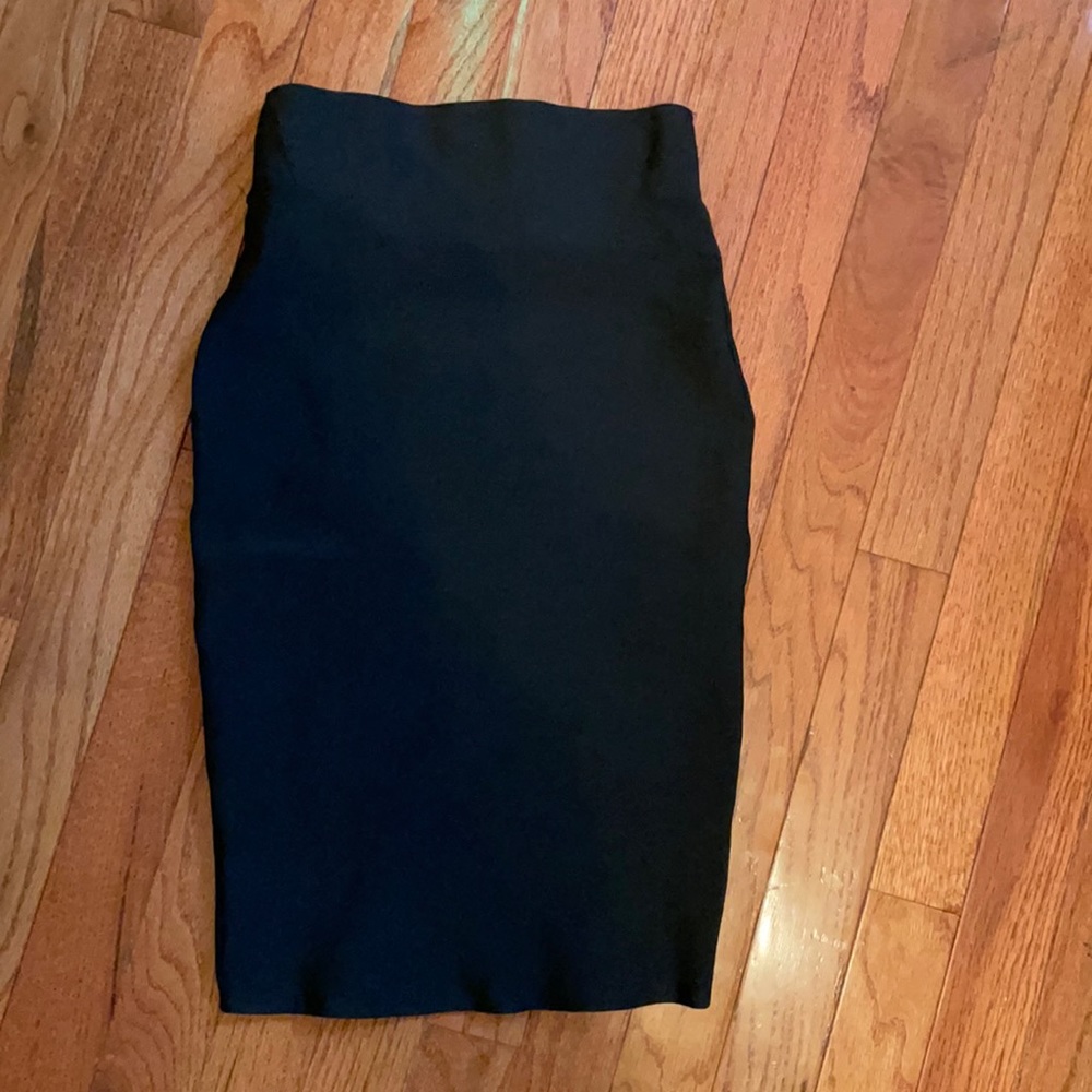 “WOW COUTURE” black pencil skirt